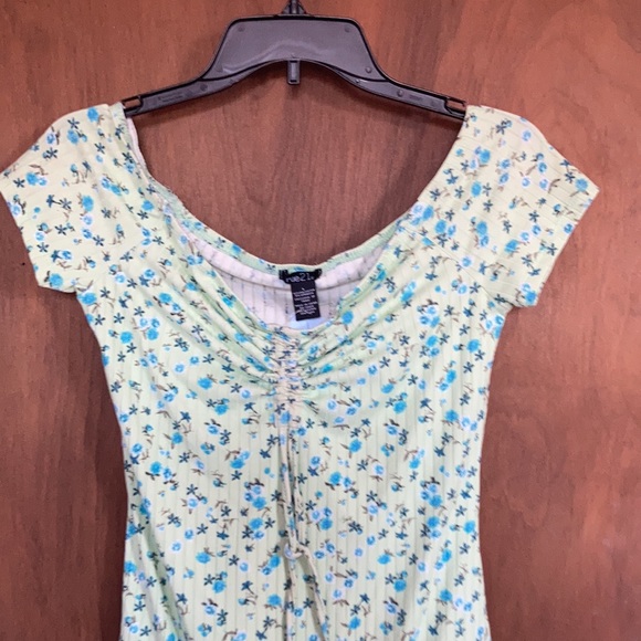 3/$12 Rue21 floral ribbed bodysuit with stretch L jr - Picture 14 of 17